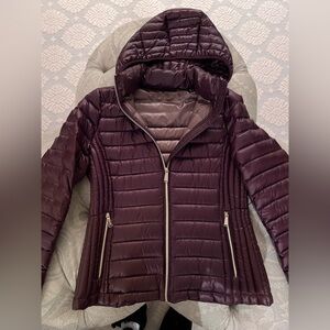 Women's Hooded Puffer Jacket - packable